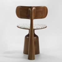 <a href="https://www.galeriegosserez.com/artistes/mohasseb-georges.html">Georges Mohasseb</a> - Drop Chair